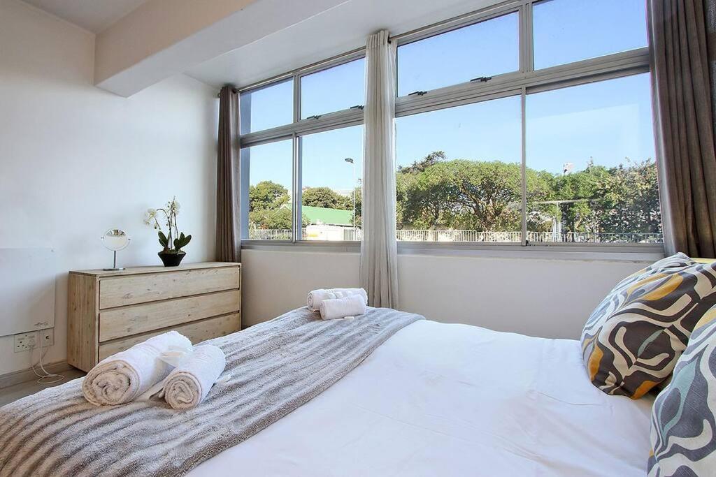 18 On The Golden Mile Next To V&a Waterfront Appartement